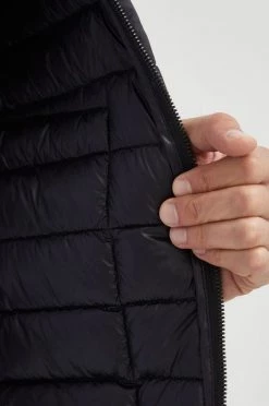 Ανδρικά Γιλέκα Αμάνικο μπουφάν Karl Lagerfeld μαύρο 13 Ανδρικά Γιλέκα Αμάνικο μπουφάν Karl Lagerfeld μαύρο -Karl Lagerfeld Εκπτώσεις unnamed file 1199